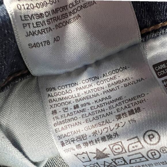 Levi's Jean Shorts‎ Mid-Length Medium Wash Blue Women's 32 Cotton Stretch Denim - Picture 7 of 12